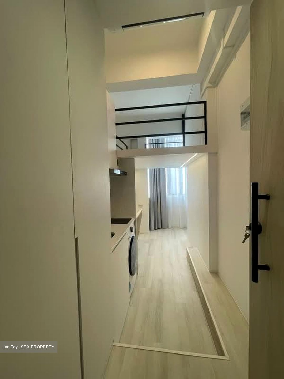 East Coast Road (D15), Apartment #584154931